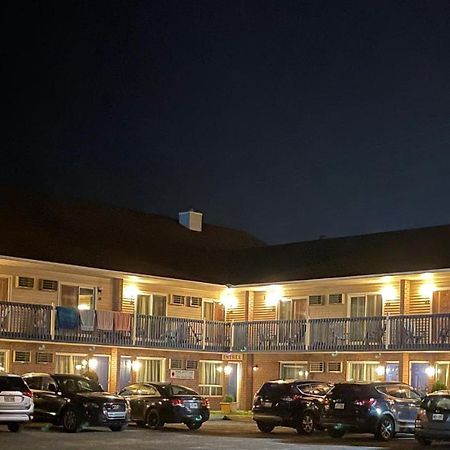 Hotel Motel Granby Buitenkant foto
