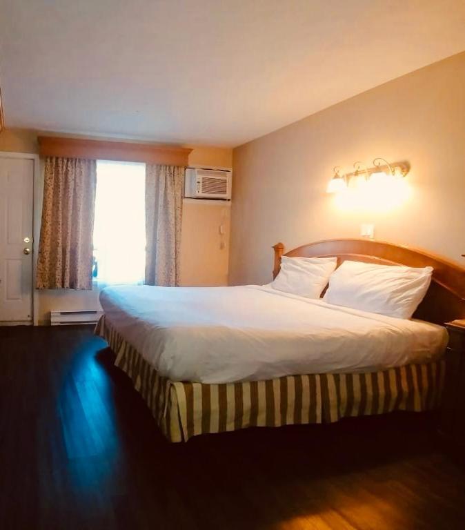 Hotel Motel Granby Buitenkant foto